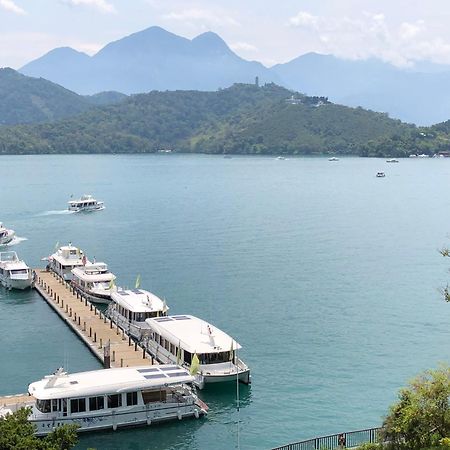 Sun Moon Lake Long Xing Homestay Ючи Екстериор снимка