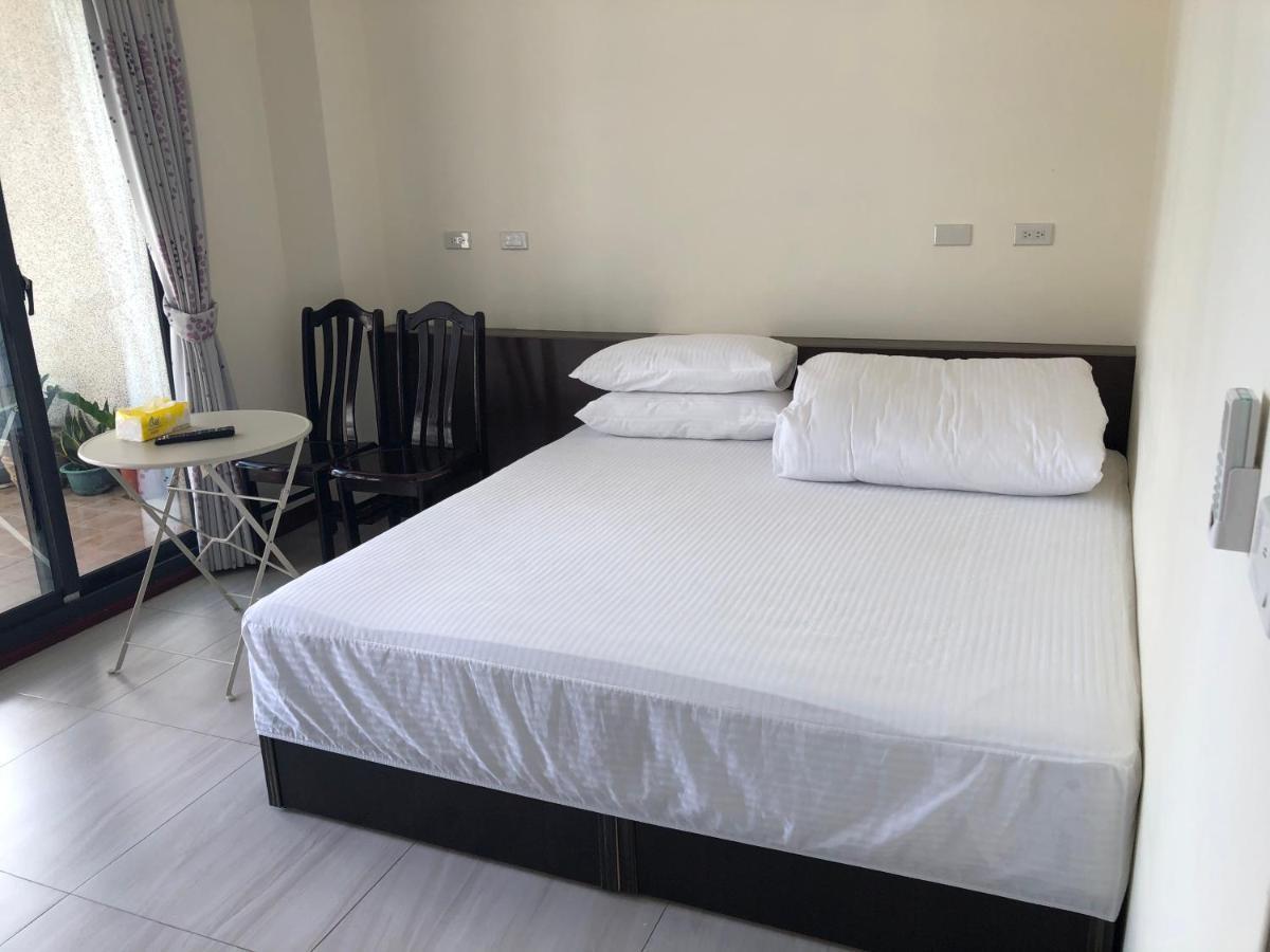 Sun Moon Lake Long Xing Homestay Ючи Екстериор снимка