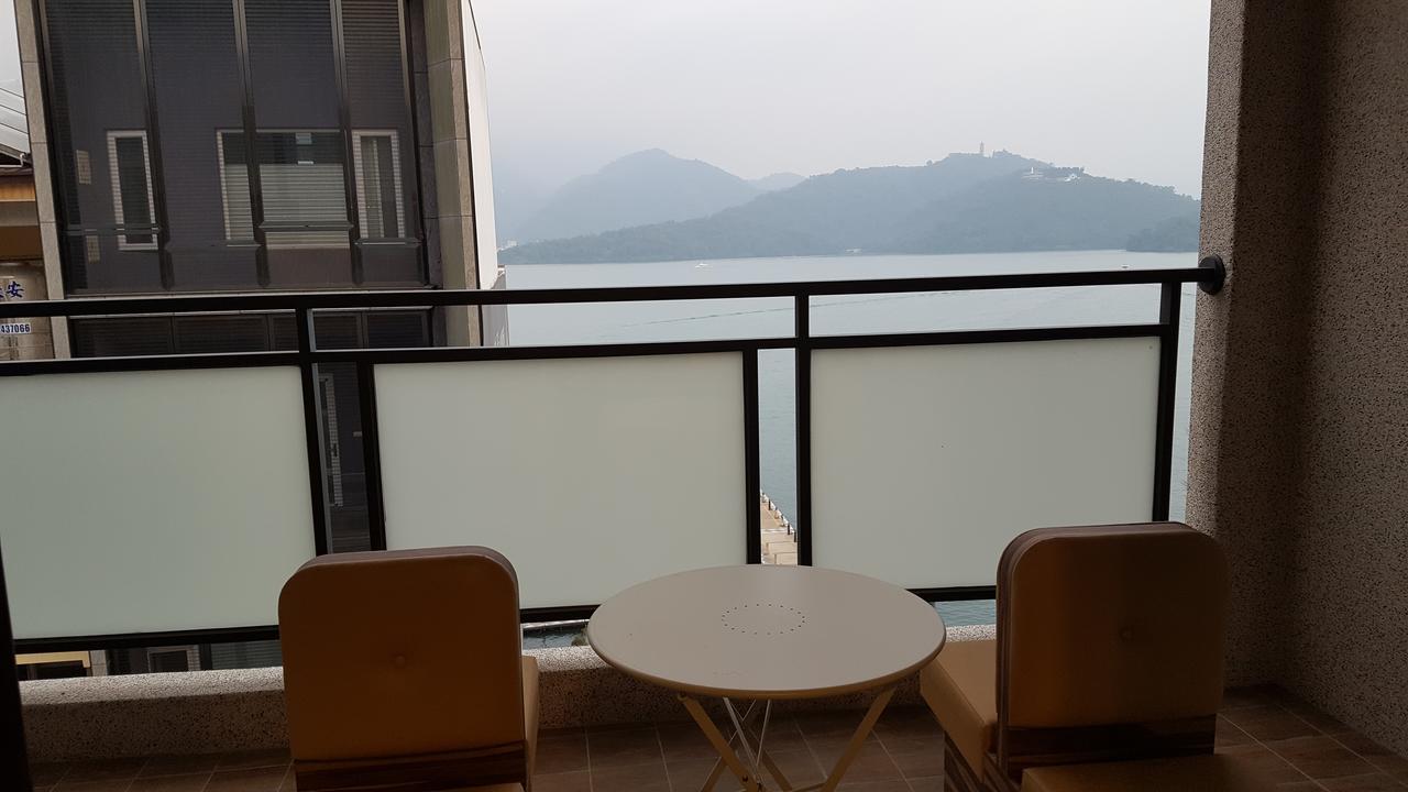 Sun Moon Lake Long Xing Homestay Ючи Екстериор снимка