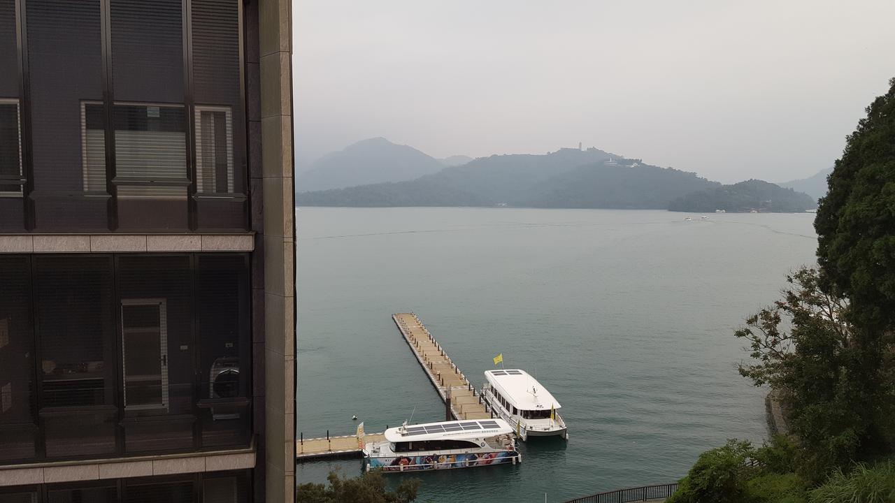 Sun Moon Lake Long Xing Homestay Ючи Екстериор снимка